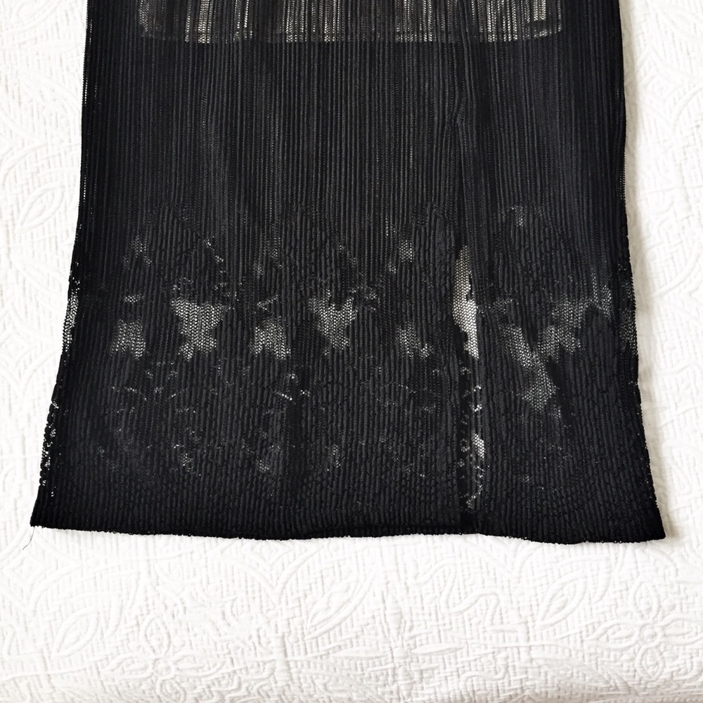 Sienna Sky Sheer Skirt Black Lace Size M - Picture 6 of 8